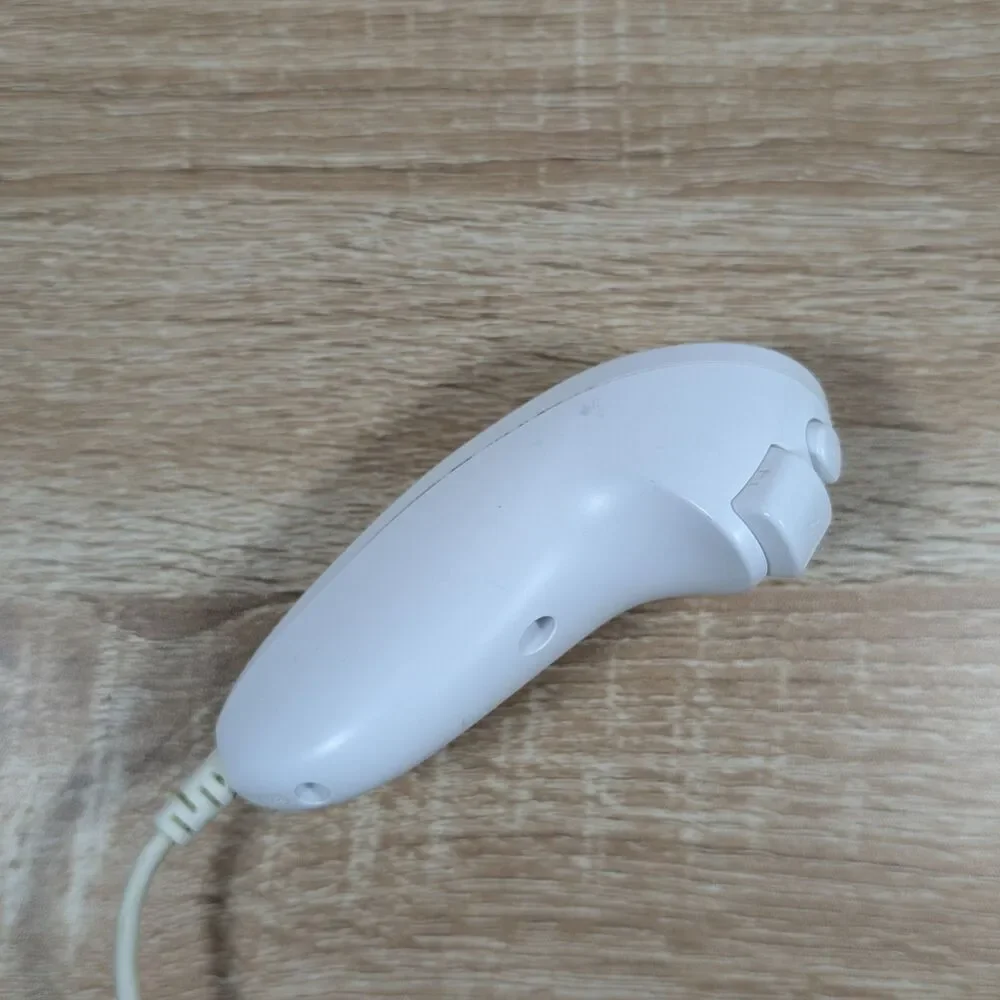 Official Nintendo Wii Nunchuk Controller White RVL-004 OEM